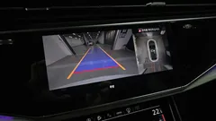 2023 Audi Q8 55 TFSI Quattro Premium, белый — фото 18
