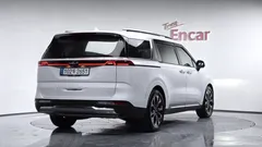 2022 Kia Carnival Diesel 9-Seater Signature — фото 2