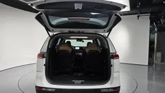 2022 Kia Carnival Diesel 9-Seater Signature — фото 20