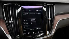 2021 Volvo V60 B5 Pro AWD, белый — фото 16