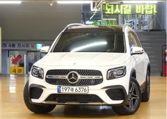 2023 Mercedes-Benz GLB-Class GLB250 4MATIC — фото 3