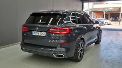 2022 BMW X5 xDrive 40i M Sport — фото 3