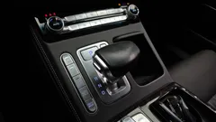 2021 Genesis G90 3.8 AWD, чёрный — фото 9
