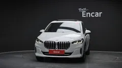 2023 BMW 2-Series 220i Luxury, белый — фото 3