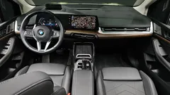 2023 BMW 2-Series 220i Luxury, белый — фото 7