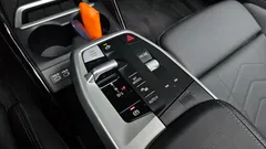 2023 BMW 2-Series 220i Luxury, белый — фото 9