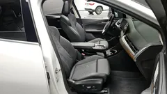 2023 BMW 2-Series 220i Luxury, белый — фото 10