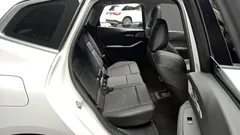 2023 BMW 2-Series 220i Luxury, белый — фото 11