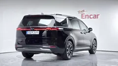 2023 Kia Carnival Diesel 9-Seater Noblesse — фото 2