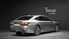 2023 Lexus LS 3.5 Platinum AWD, 연금색 — фото 2