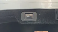 2023 Lexus LS 3.5 Platinum AWD, 연금색 — фото 20