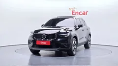 2023 Volvo XC40 B4 Ultimate Bright, чёрный — фото 3