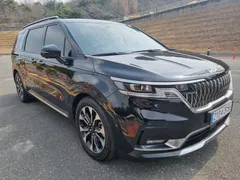 2022 Kia Carnival Diesel 9-Seater Signature — фото 3