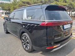 2022 Kia Carnival Diesel 9-Seater Signature — фото 6
