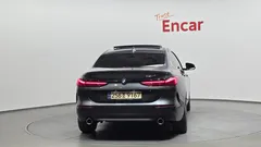 2021 BMW 2-Series 220i Advantage, серый — фото 4