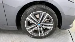 2021 BMW 2-Series 220i Advantage, серый — фото 5