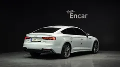 2021 Audi A5 40 TDI Quattro Premium Sportback — фото 2