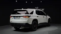2021 ChevroletGMDaewoo Traverse 3.6 AWD Redline, белый — фото 2