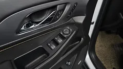 2021 ChevroletGMDaewoo Traverse 3.6 AWD Redline, белый — фото 17