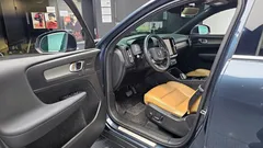 2021 Volvo XC40 B4 Inscription, синий — фото 11