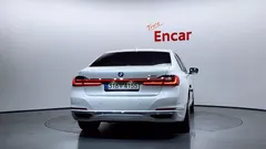 2022 BMW 7-Series 740i Design Pure Excellence — фото 4