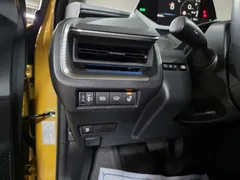 2024 Toyota Prius 2.0 XLE, жёлтый — фото 16