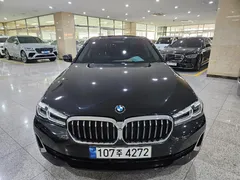 2022 BMW 5-Series 523d xDrive Luxury — фото 2