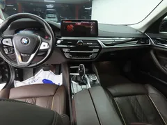 2022 BMW 5-Series 523d xDrive Luxury — фото 7