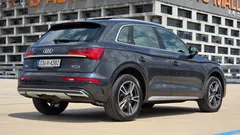 2022 Audi Q5 40 TDI Quattro — фото 5