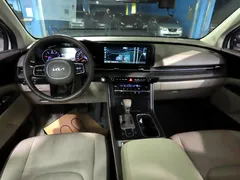 2023 Kia Carnival Diesel 9-Seater Prestige — фото 10