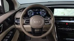 2023 Kia Carnival Diesel 7-Seater Hi-Limousine — фото 13