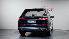 2021 Audi Q7 45 TDI Quattro Premium, чёрный — фото 4