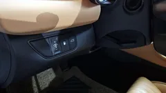 2021 Genesis G70 Gasoline 2.0T 2WD, белый — фото 14