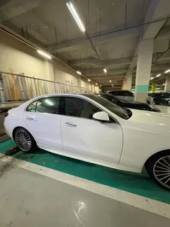 2023 Mercedes-Benz C-Class C300 4MATIC AMG Line — фото 3