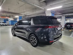 2022 Kia Carnival Diesel 9-Seater Noblesse — фото 4