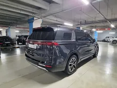 2022 Kia Carnival Diesel 9-Seater Noblesse — фото 5