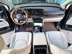 2022 Kia Carnival Diesel 9-Seater Noblesse — фото 13