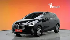 2023 BMW 2-Series 220i Luxury, чёрный — фото 1