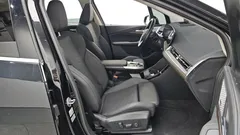2023 BMW 2-Series 220i Luxury, чёрный — фото 15