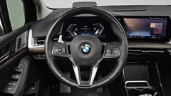 2023 BMW 2-Series 220i Luxury, чёрный — фото 17