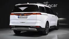 2022 Kia Carnival Diesel 9-Seater Signature — фото 2