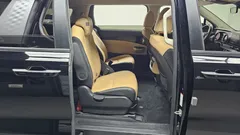 2023 Kia Carnival Gasoline 9-Seater Prestige — фото 12