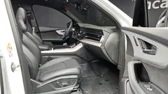 2023 Audi Q7 50 TDI Quattro Premium — фото 10