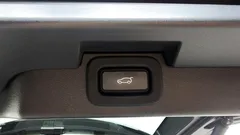 2022 Land Rover Discovery P360 R-Dynamic SE — фото 20