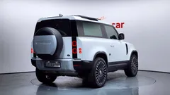 2022 Land Rover Defender 90 D250 S — фото 2