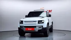 2022 Land Rover Defender 90 D250 S — фото 3