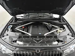 2022 BMW X7 xDrive 40i M Sport Online Exclusive Edition 6 Seater — фото 6
