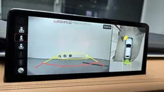 2023 Genesis G70 Gasoline 2.0T 4WD, серый — фото 15