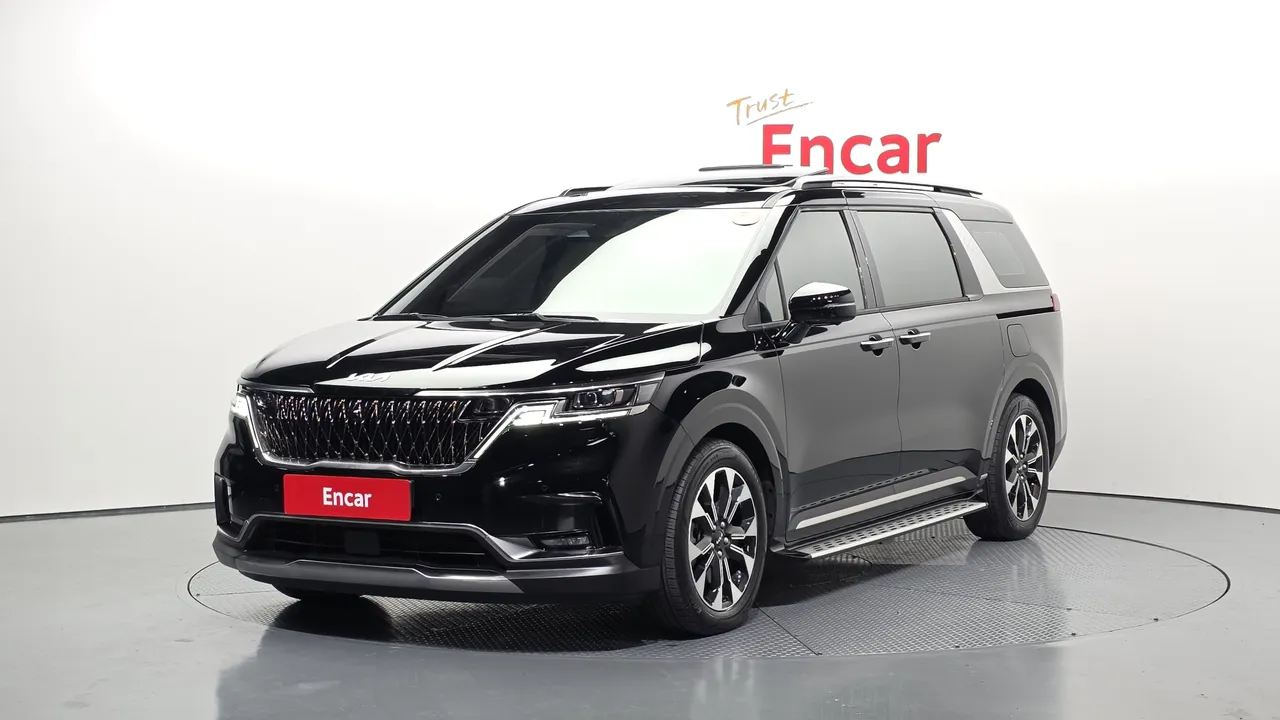 2022 Kia Carnival Gasoline 7-Seater Outdoor