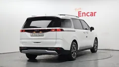2023 Kia Carnival Diesel 9-Seater Prestige — фото 2